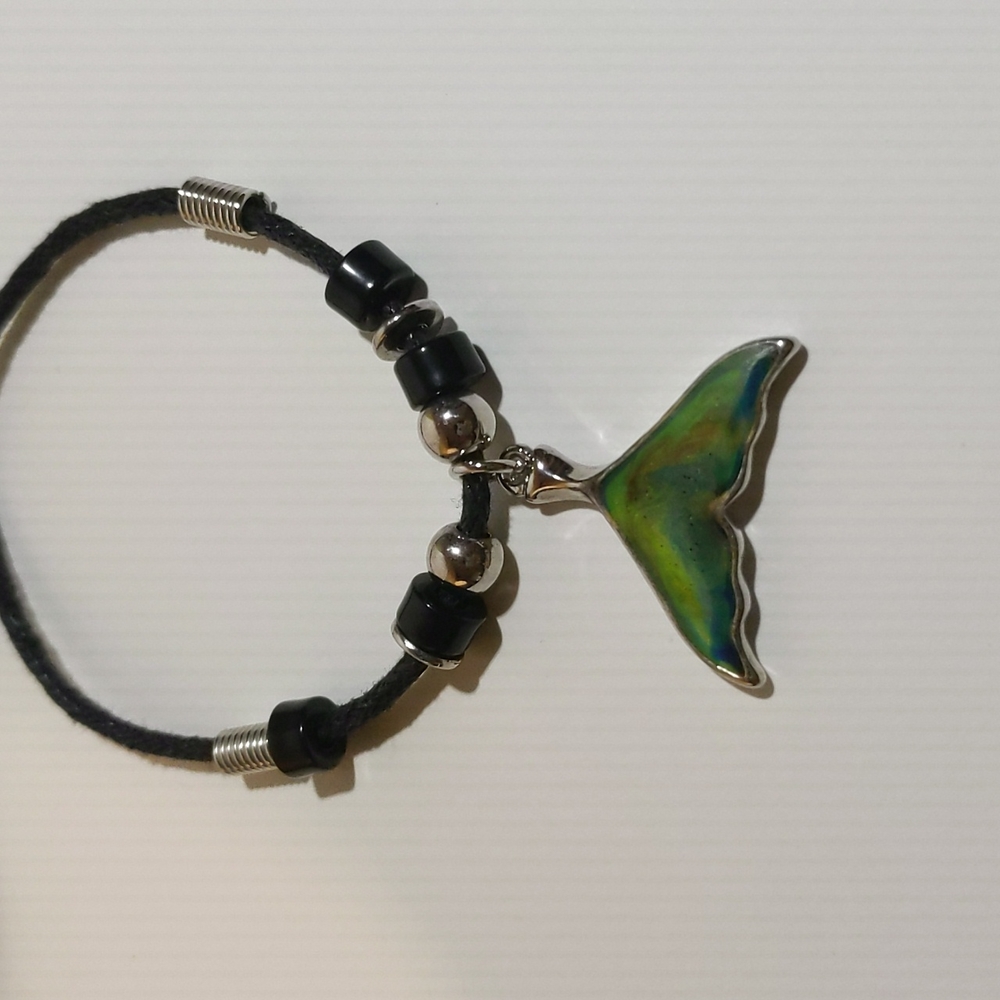 Whale tail necklace